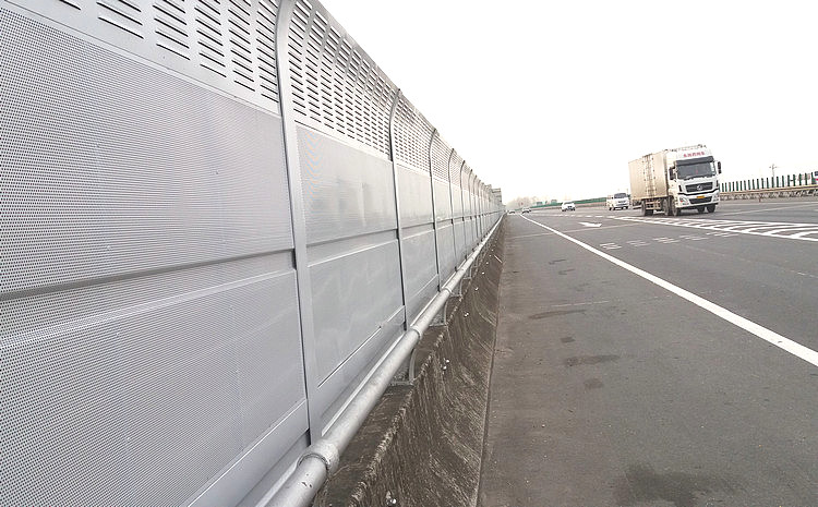 路面隔音围板